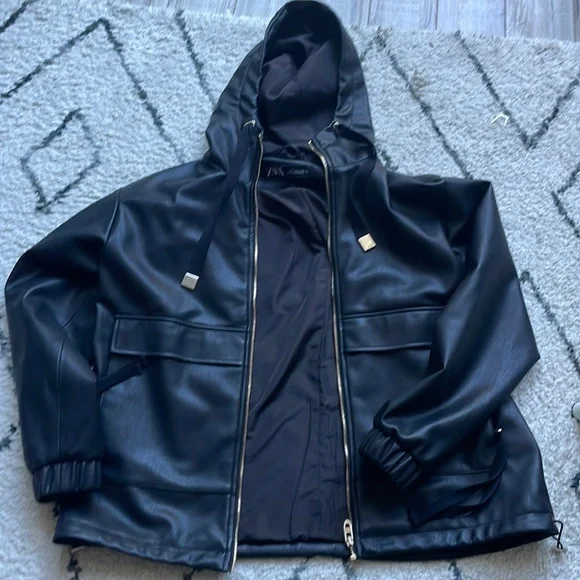 Leather Jacket 🧥 - Picture 1 of 5